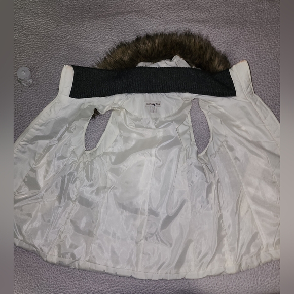 Cold Water Creek , White , Faux Fur , Vest Jacket - Picture 3 of 16